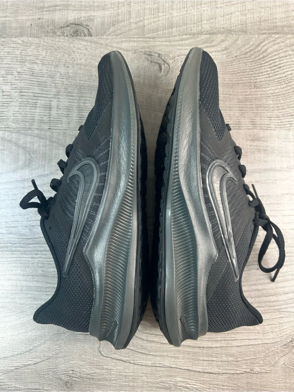 Nike Downshifter 12 Triple Black Running Shoes Men’s Athletic Sneakers Size 7.5